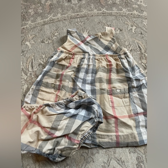 Authentic Burberry dress with matching bloomer - Picture 1 of 2